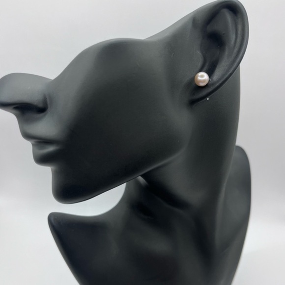 South Sea Pearls Button Earrings - Picture 1 of 4